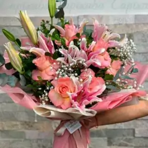 BUQUÊ FLORES, ROMANCE E LUXO