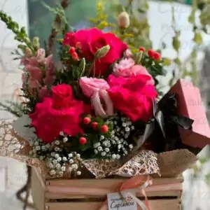 Caixinha Capixaba de Rosas Importadas